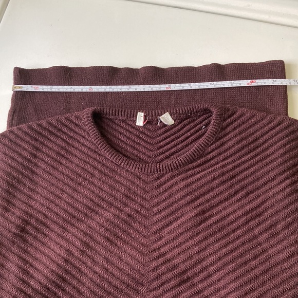 Vintage 80s plum knit wool crew neck sweater dolman sleeves made in Italy EVC - Picture 9 of 16